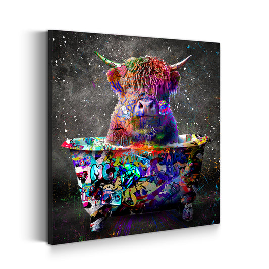 Stier in Badewanne Graffiti Street Art Style Wandbild Kunstwerk