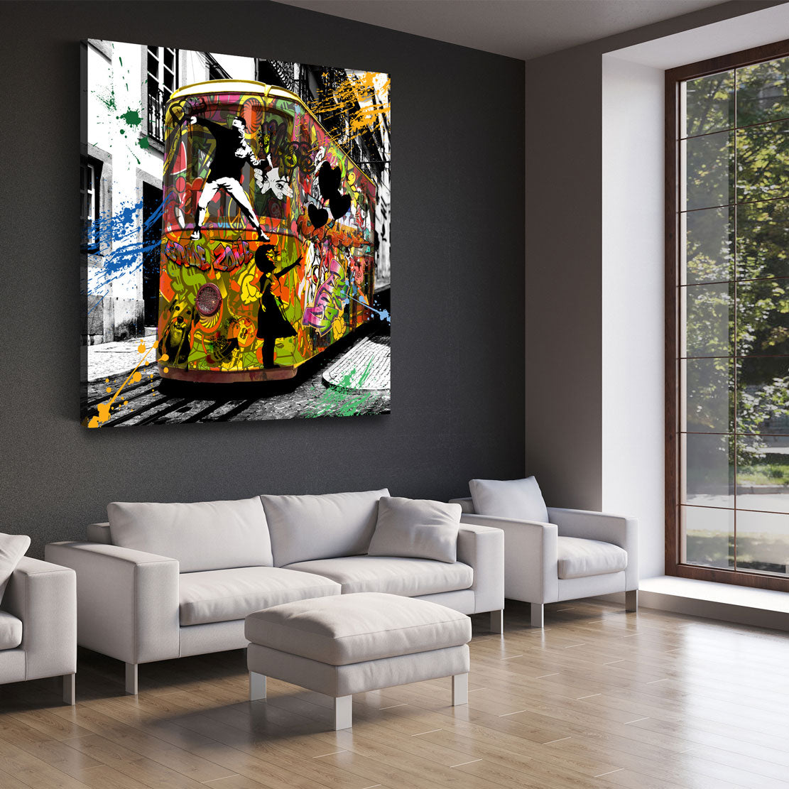Street Art Straßenbahn Graffiti Wandbild Kunstwerk
