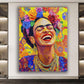 Pop Art Frida mit Blumenkranz und fröhlichem Lächeln abstrakte Wandbild Kunstwerk