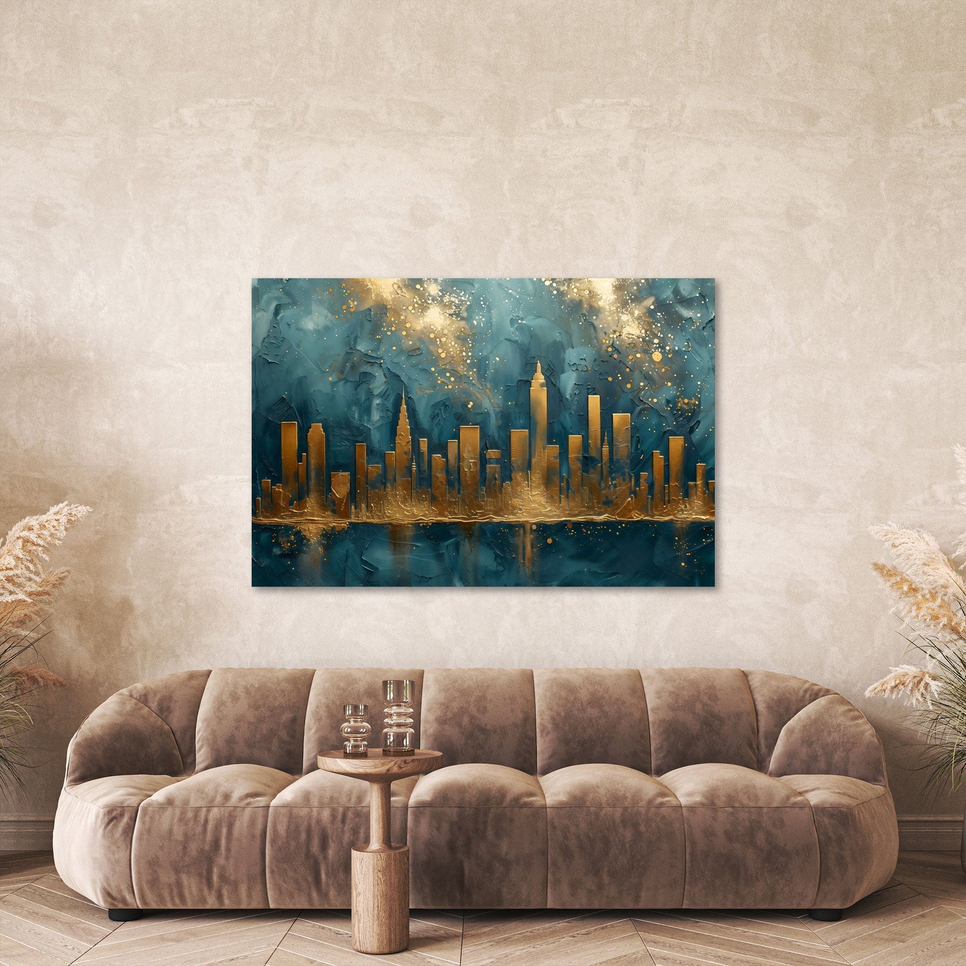 Stadtpanorama Wandbild in Gold über der Couch im Wohnzimmer