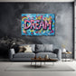 Graffiti-Wandbild Dream über dem Bett im Kinderzimmer