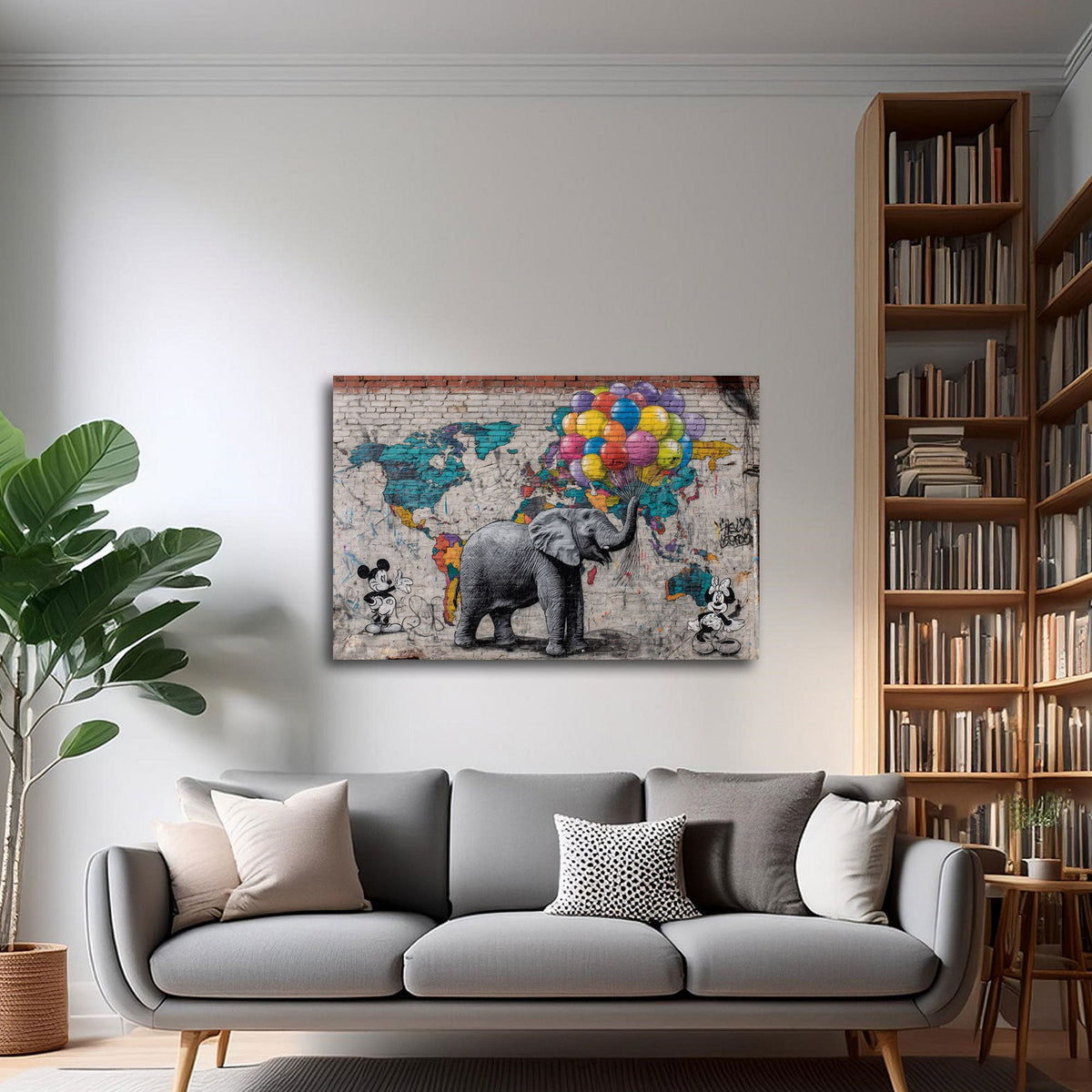 Street Art Wandbild im Querformat mit Elefant und Weltkarte im Wohnraum