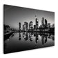 Schwarz-Weiß Wandbild mit Frankfurt bei Nacht und Spiegelung im Main