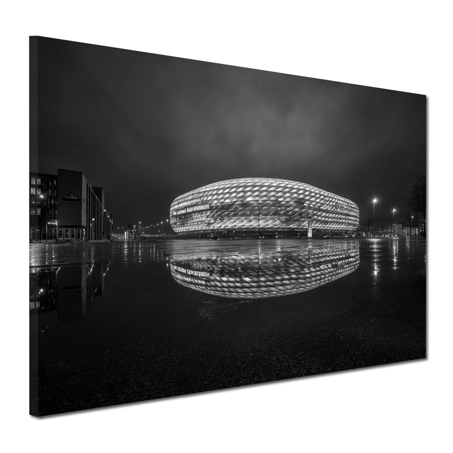 Fußballarena München bei Nacht schwarz weiß Wandbild
