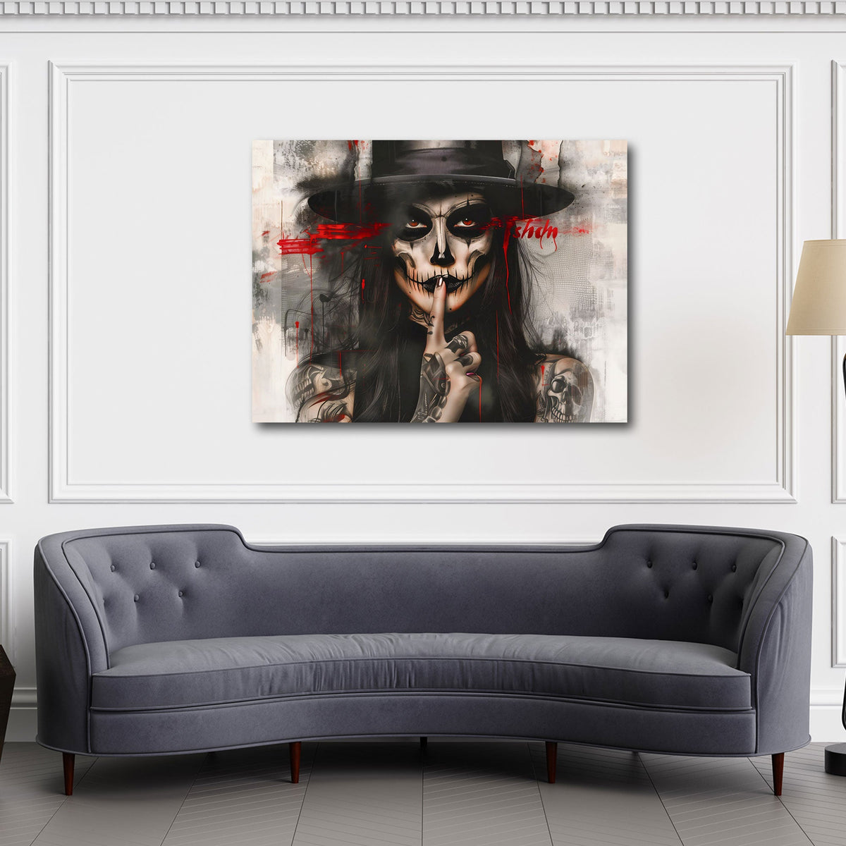Porträt Wandbild im Querformat über dem Sofa