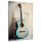 Gitarre in Blau mit Blumen und Noten Wandbild