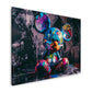 Wandbild mit Maus Skulptur in bunten Graffiti-Farben