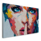 Pop Art Frau Gesicht mit Finger vor Lippen buntes  Porträt Wandbild