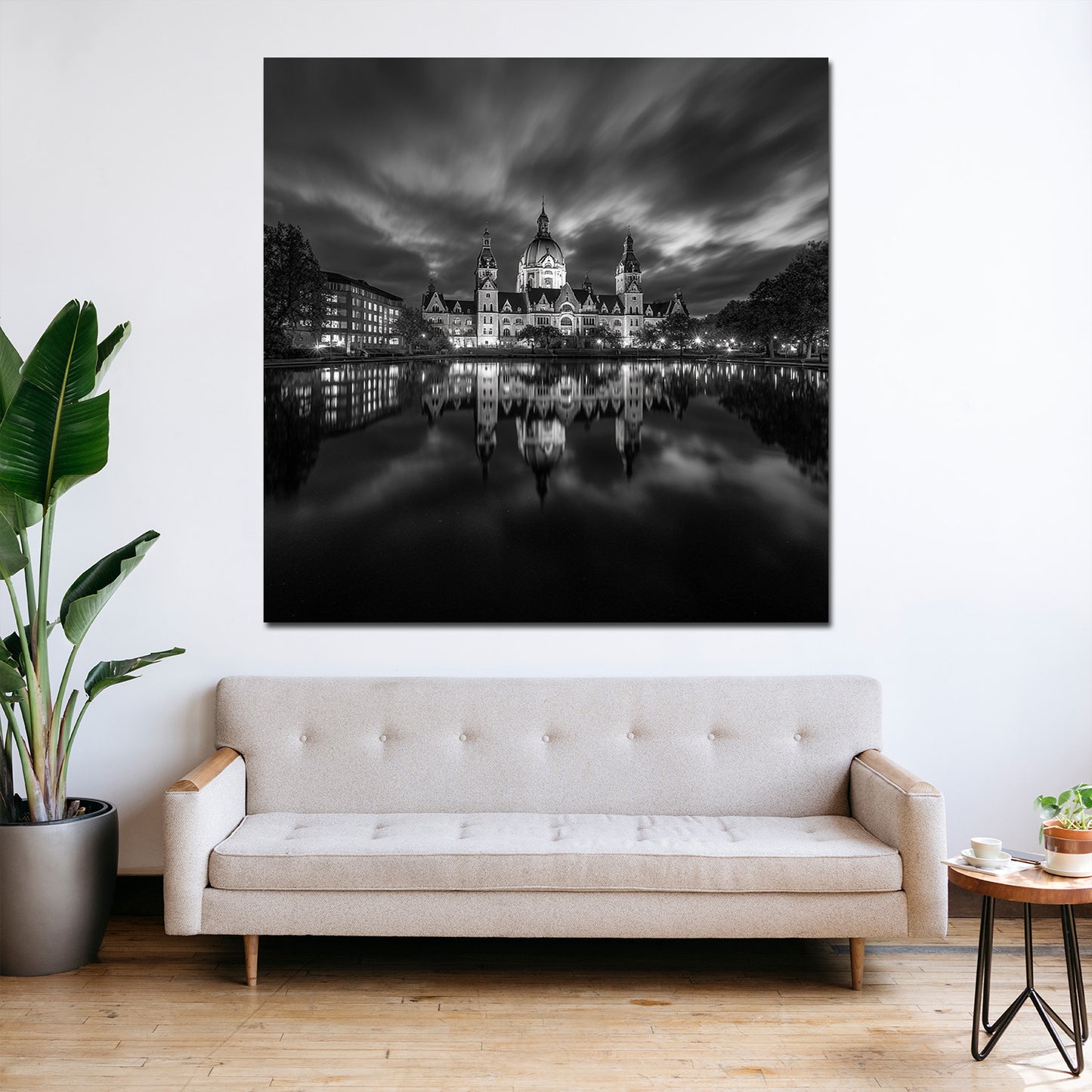 Rathaus bei Nacht Hannover schwarz weiß dramatischer Himmel Wandbild