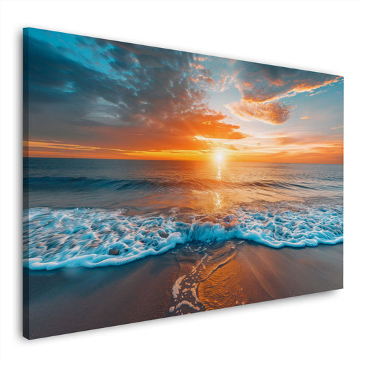 Sonnenstrahlen über dem Ozean mit Brandung als maritimes Wandbild