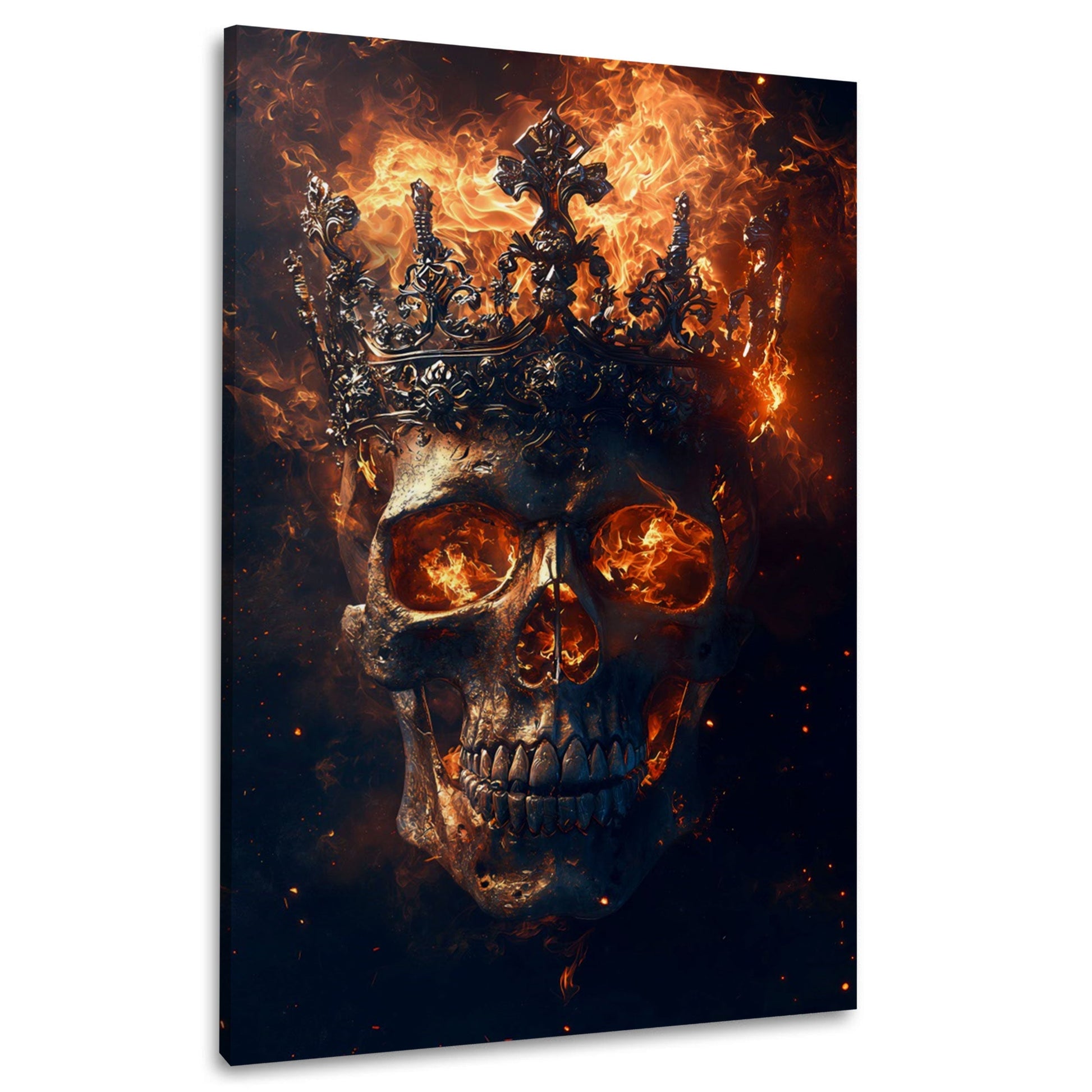 Totenkopf mit Krone und lodernden Flammen auf Schwarz – Wandbild im Hochformat